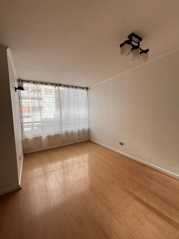 Departamento cercano a metro Santa Ana