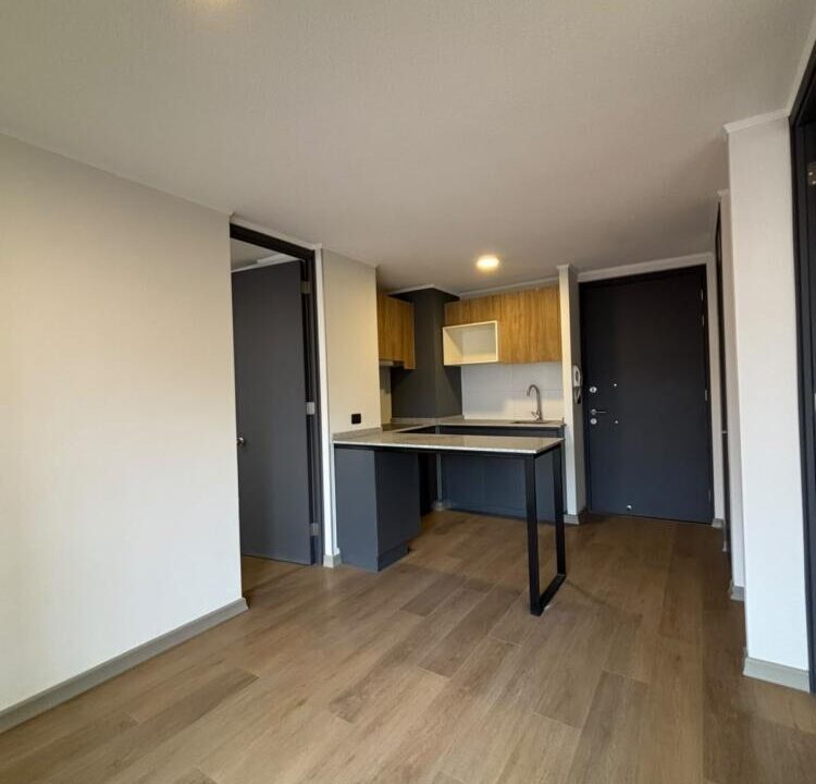 Departamento 2H+2B Estilo Mariposa a Pasos del Metro Vivaceta – Independencia